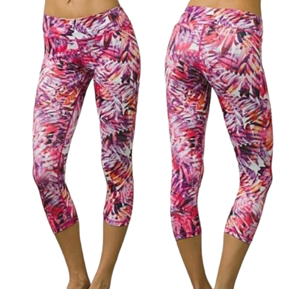 Prana Womens Roxanne Capris Yoga Leggings in Cosmo Pink Paradise Size XSmall.